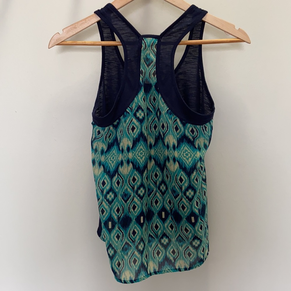 Patterned Tank Top - Picture 5 of 7